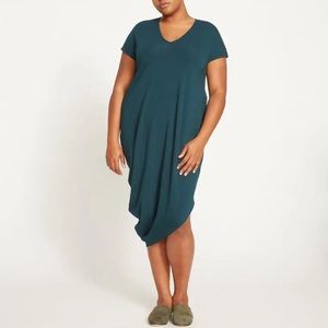 Universal Standard Geneva dress vneck deep sea